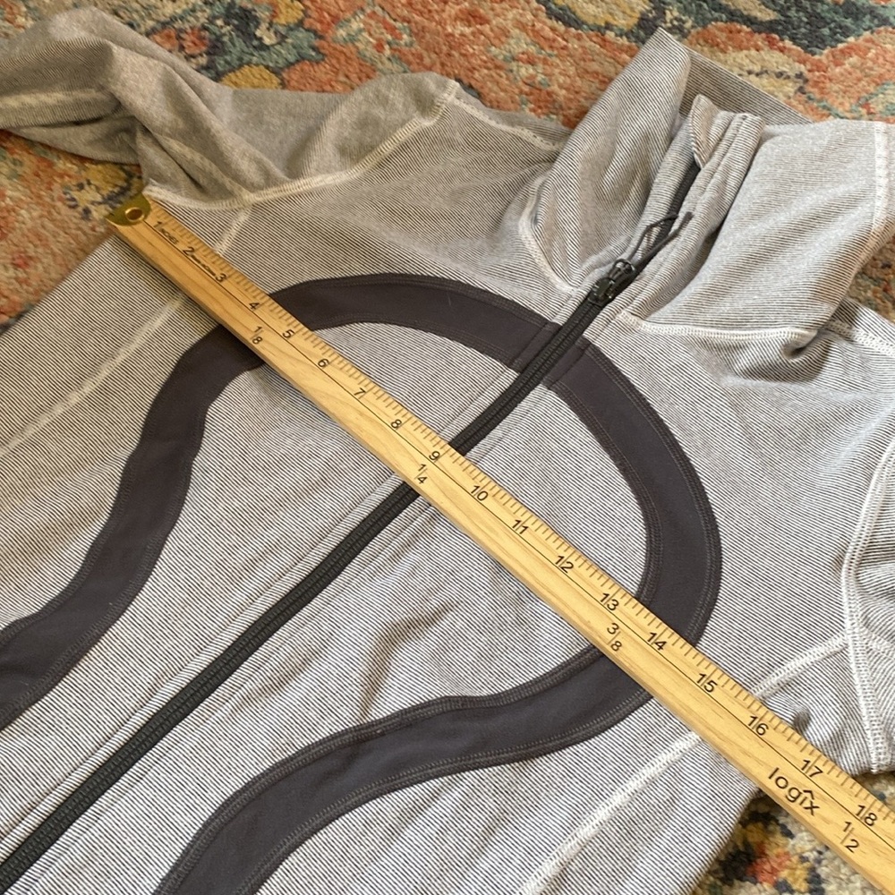 Lululemon Stride Jacket - image 7